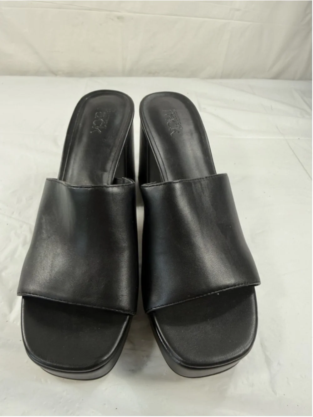 Nordstrom Rack Women's Platform Sandal Size 8.5M
